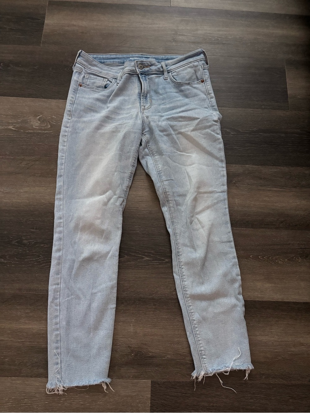 Old Navy Light Wash Cropped Mid Rise Super Skinny Jeans